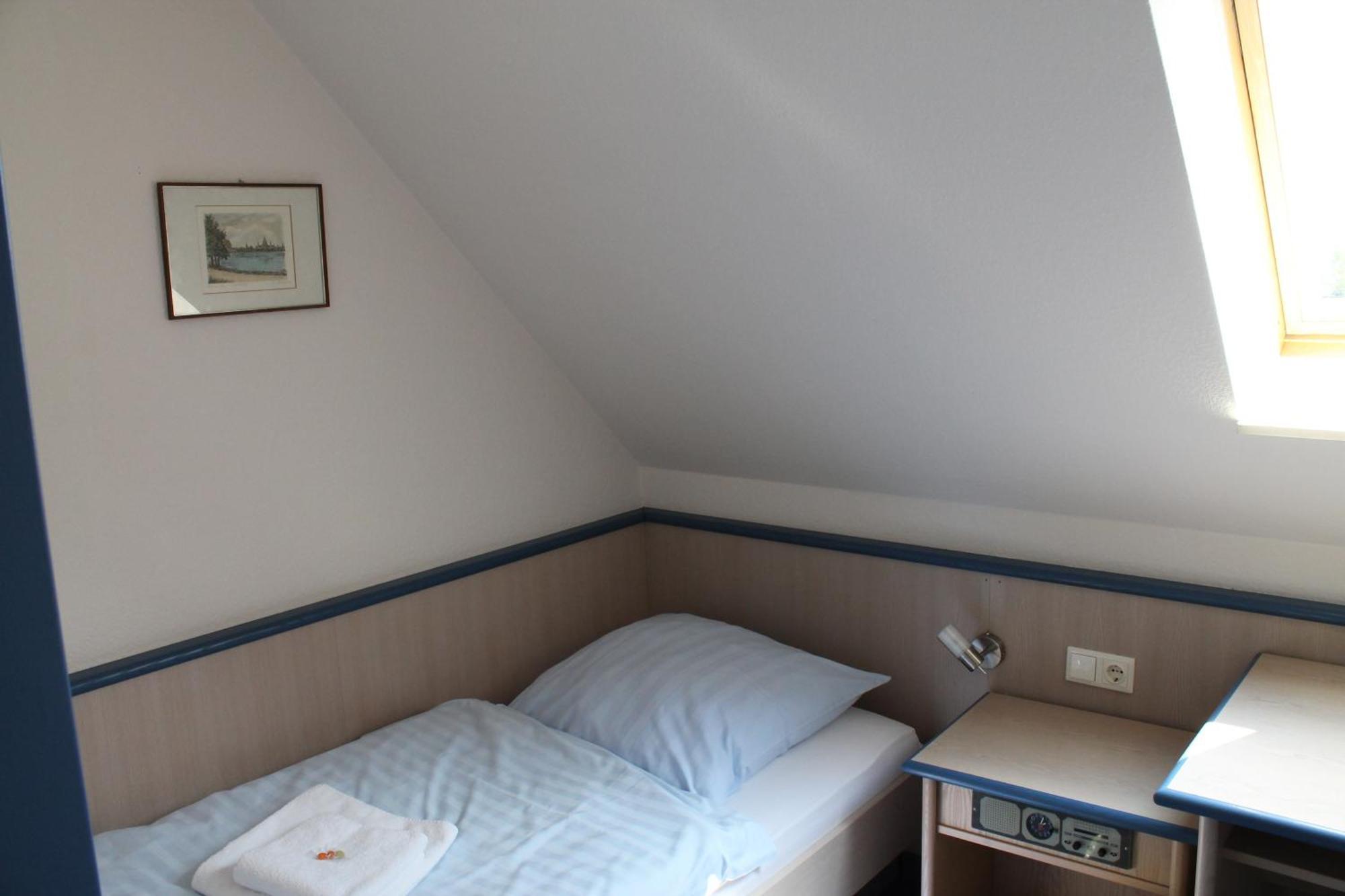 Seelze Smart Hostel By Landgasthof Velber 24H7D מראה חיצוני תמונה