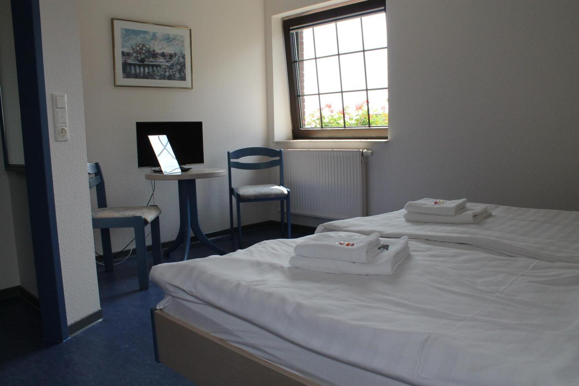 Seelze Smart Hostel By Landgasthof Velber 24H7D מראה חיצוני תמונה